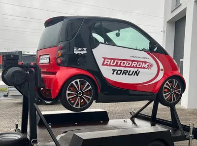 Autodromtorun.pl - Szkoła doskonalenia techniki jazdy Toruń